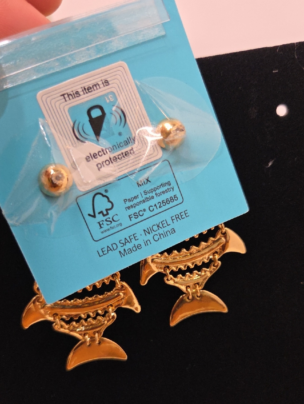 🐟▪️House of Harlow▪️ 1960 Gold Tone Hand Painted Turquoise Fish Drop Earrings - Picture 6 of 8